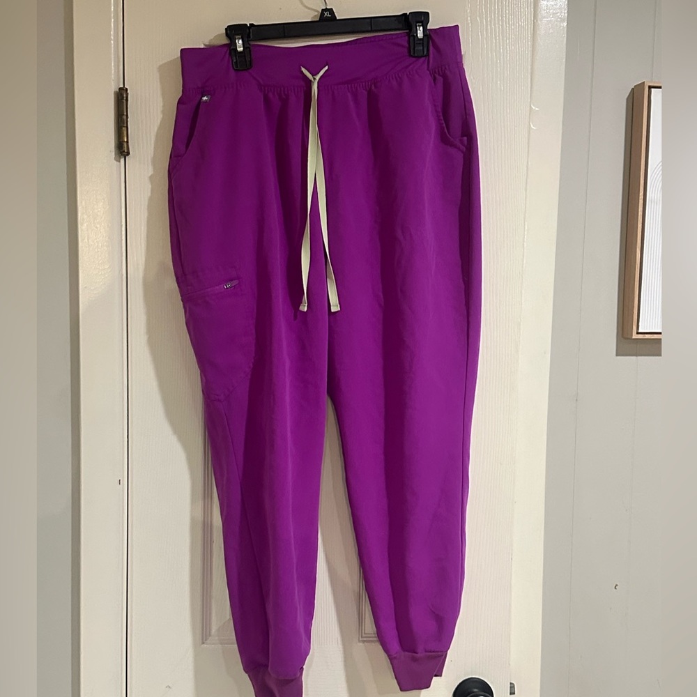 Figs Zamora high waisted jogger scrubs XL purple Jolt